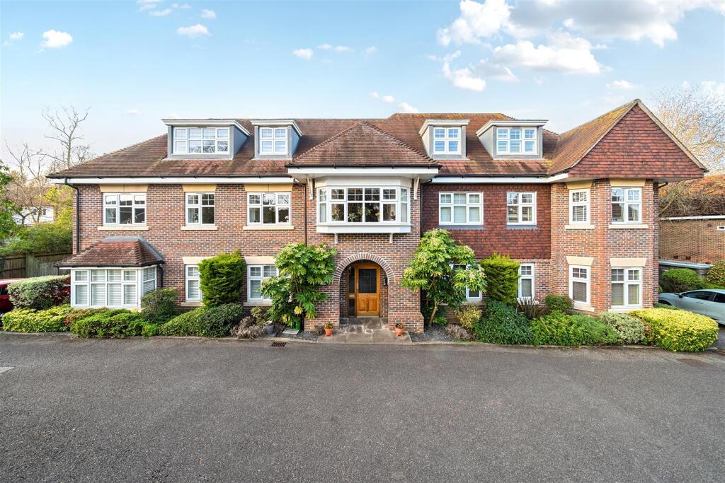Main image of property: Landen House, Rectory Road Wokingham, Berkshire, RG40 1EE