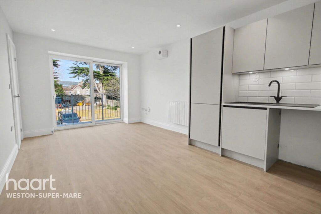 Main image of property: Ellenborough Park North, WESTON-SUPER-MARE