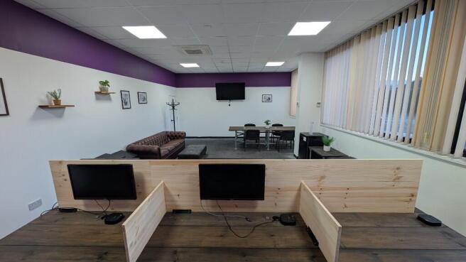 Hot Desk &amp; CoWorking