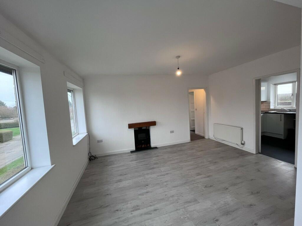 2-bed flat on Walnut Avenue, Weaverham, £120,000