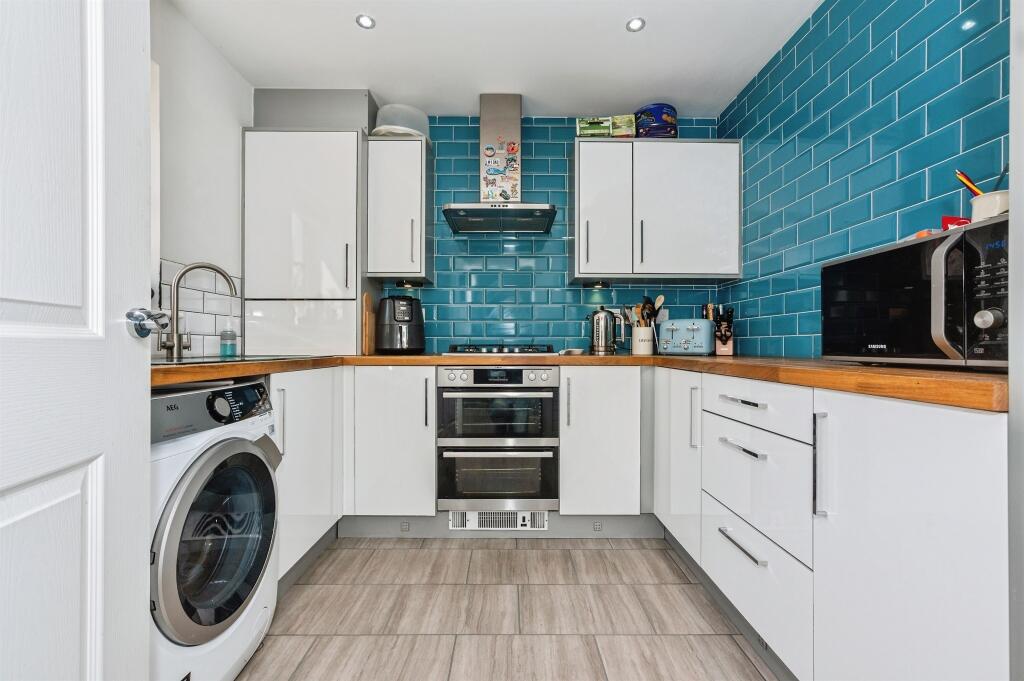 Grangewick Road, Thurrock, Grays photo 4