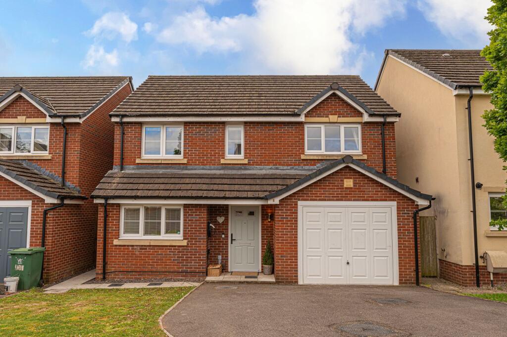 4-bed detached on Cwmbran, NP44, £340,000