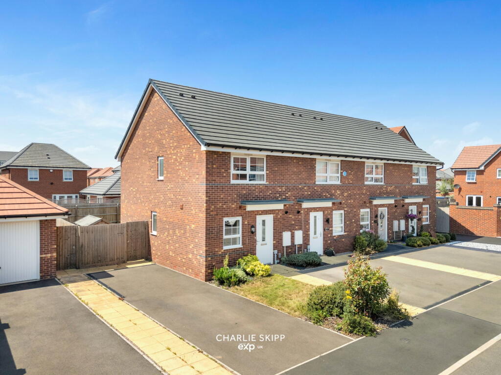 Woolley Drive, Fradley, WS13 8ZY photo 2
