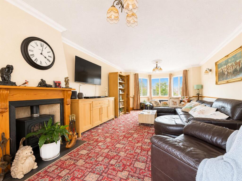 House in Fareham, Portchester - View 3