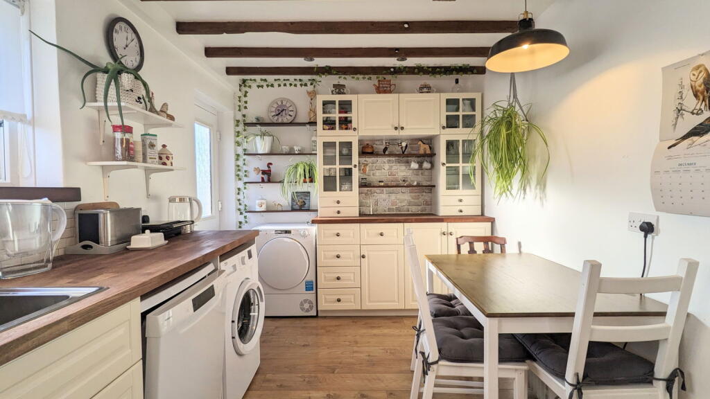Hartshead, Skelmersdale, WN8 6PZ photo 4