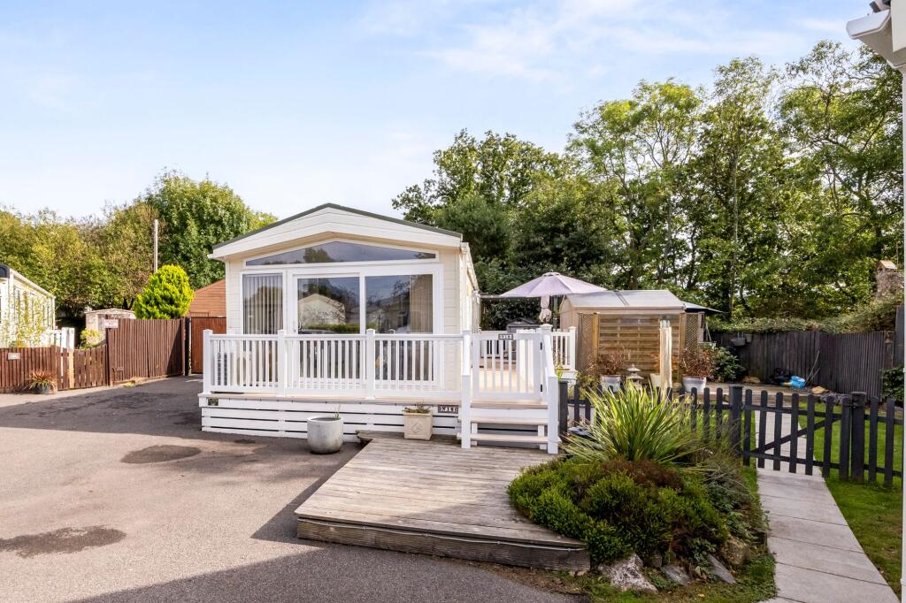 Bramlands Lane, West Sussex, BN5