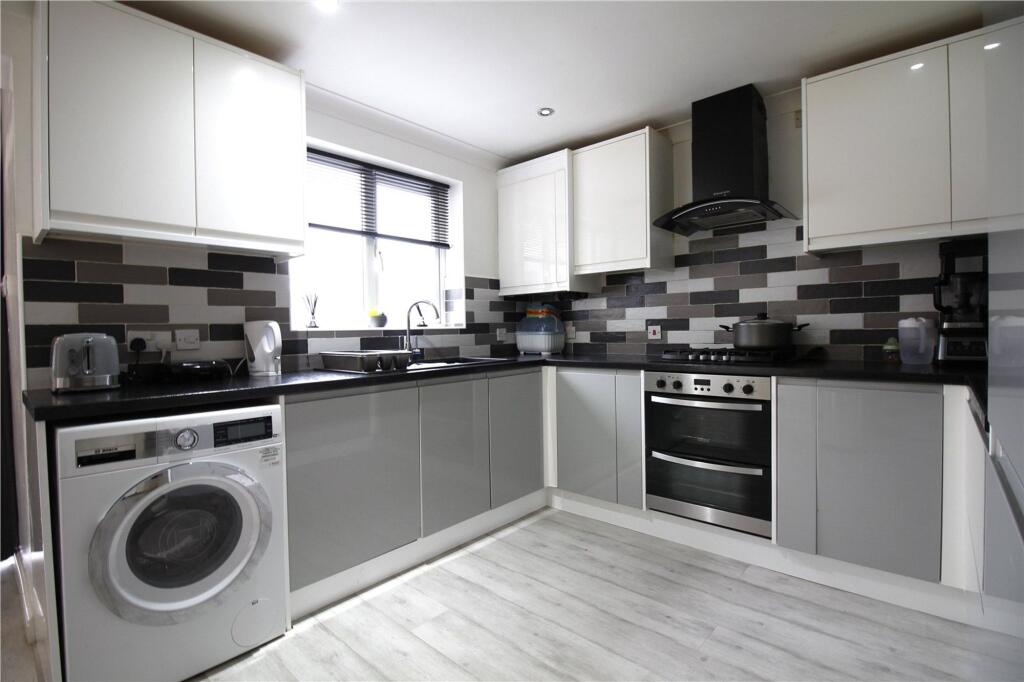 House in Ingleby Barwick, The Rings, Stockton-on-Tees - More