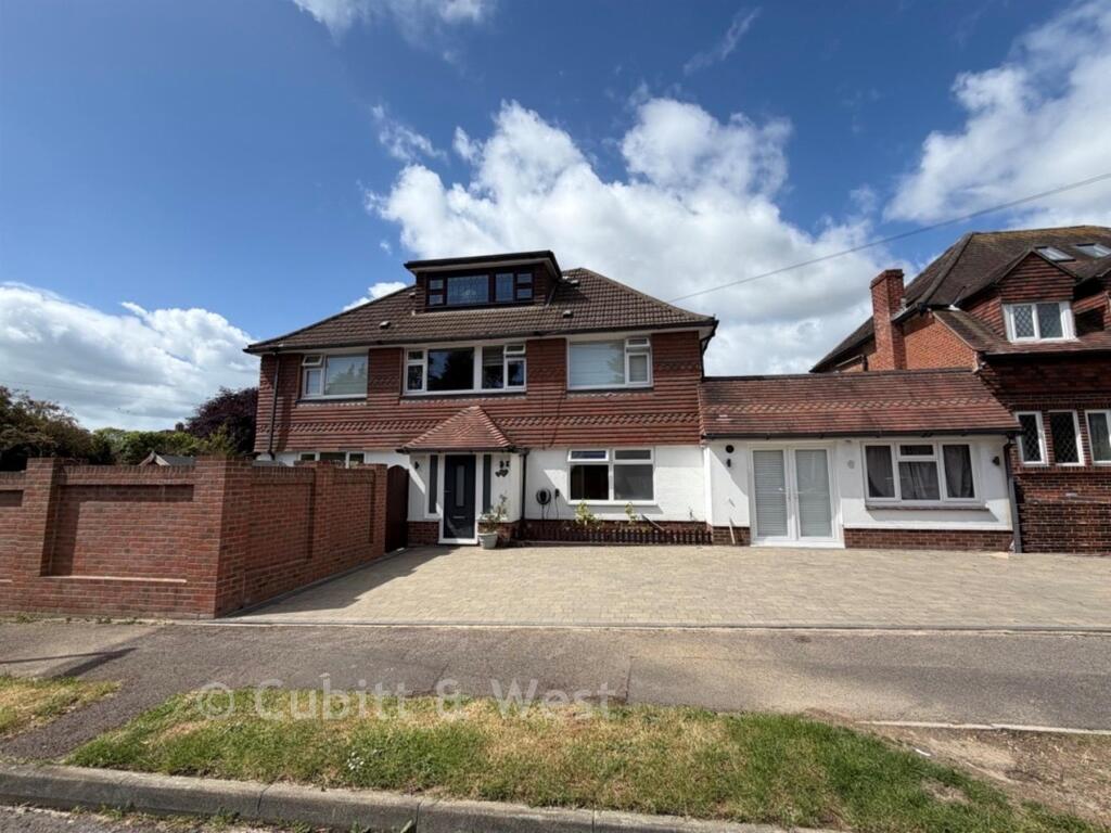 Main image of property: Roman Way, Havant, Hampshire