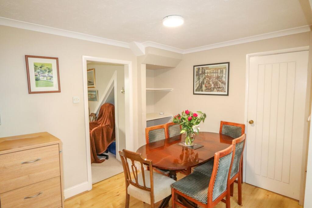 House in Tonbridge - More