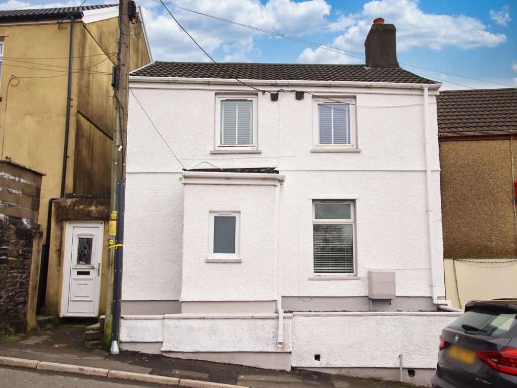 Main image of property: Collenna Road, Tonyrefail CF39 8EL