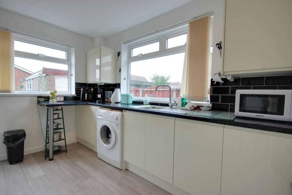 House in Hull - View 3