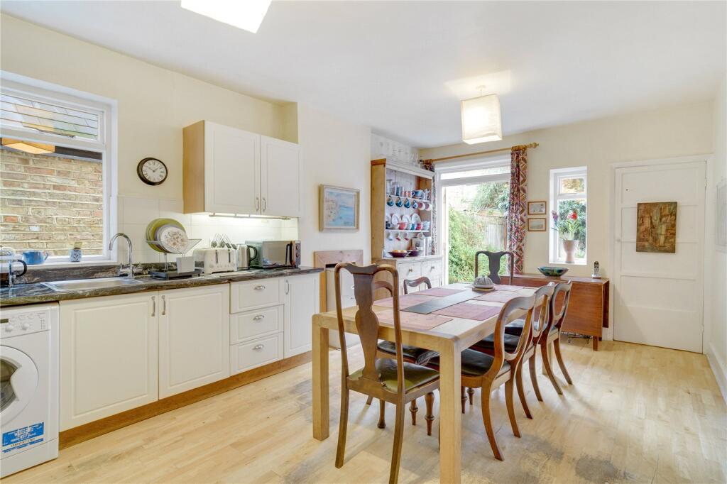 Broxash Road, SW11 photo 4