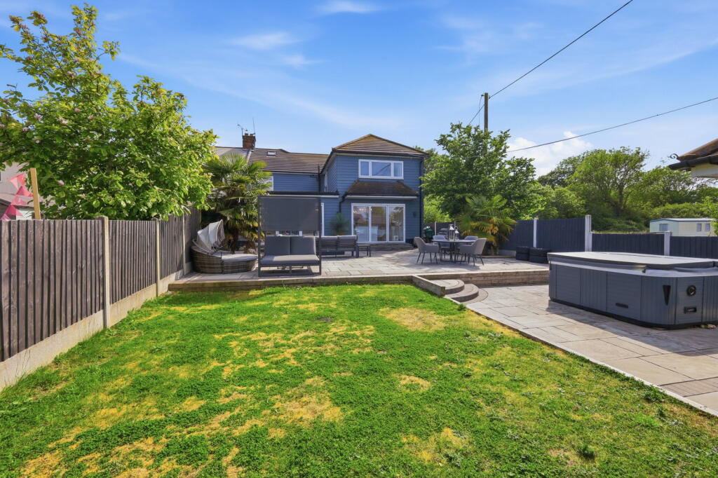 House in Chelmsford - View 2