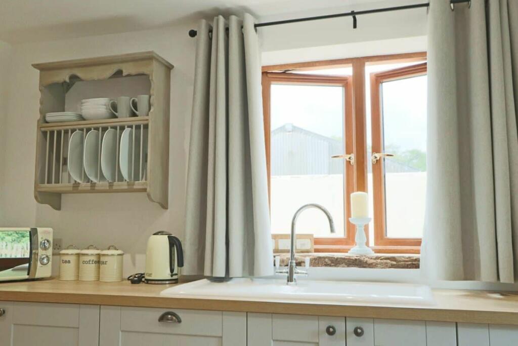 1 bedroom cottage for rent