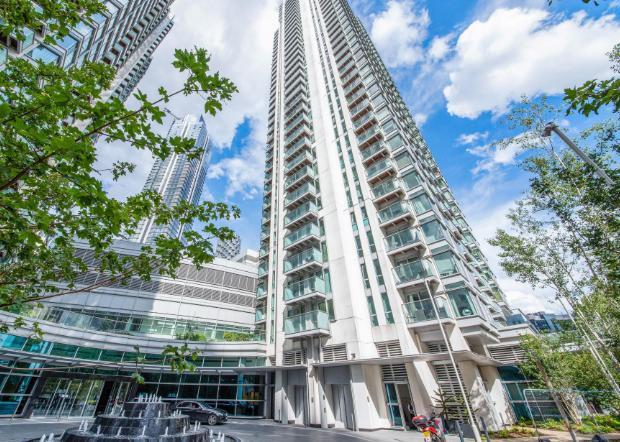 Main image of property: Pan Peninsula, East Tower, South Quay, Canary Wharf, London, E14 9HP