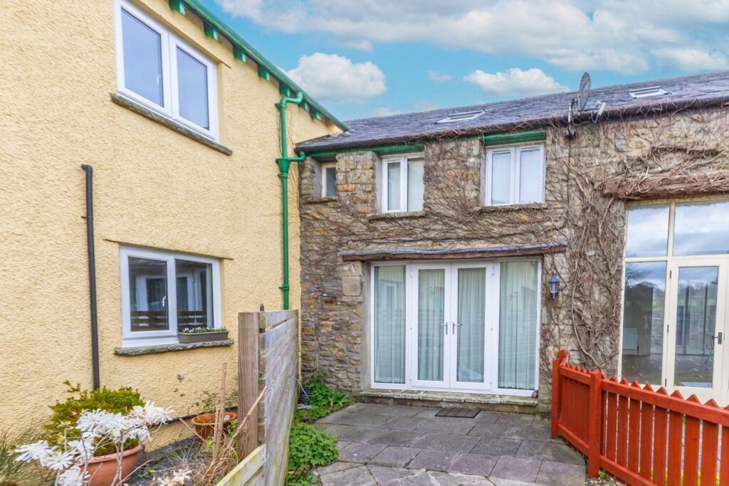 Main image of property: 11 The Maltings, Whittington