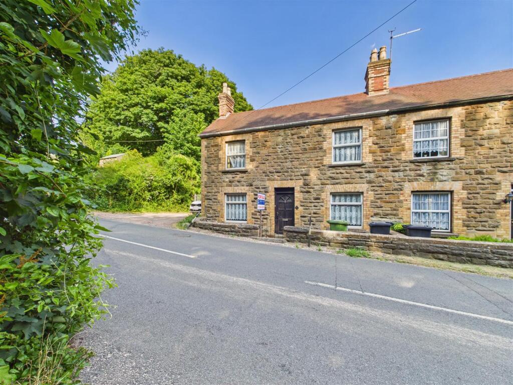 Main image of property: Hawthorns, Drybrook