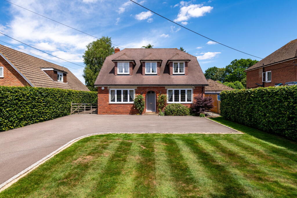 Main image of property: Ulcombe Road, Langley, ME17