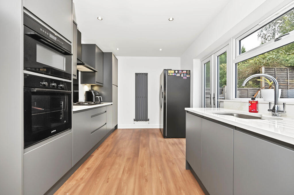 House in Newcastle-under-Lyme, Kidsgrove - View 3