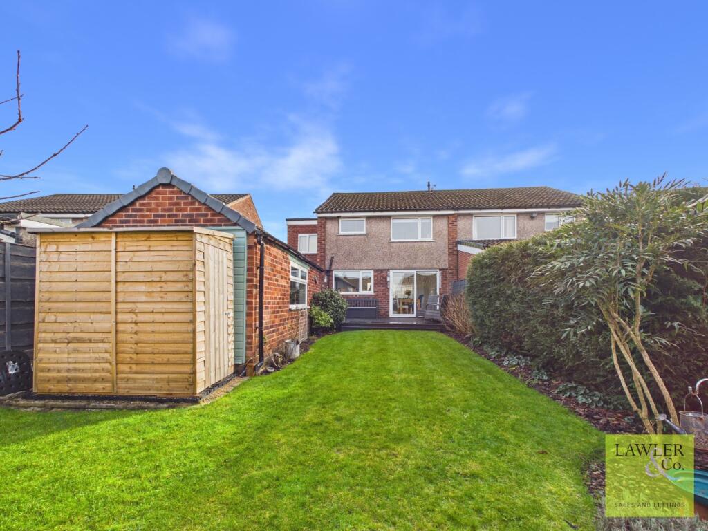 Chestnut Drive, Poynton, Stockport, Cheshire, SK12 1QB photo 2
