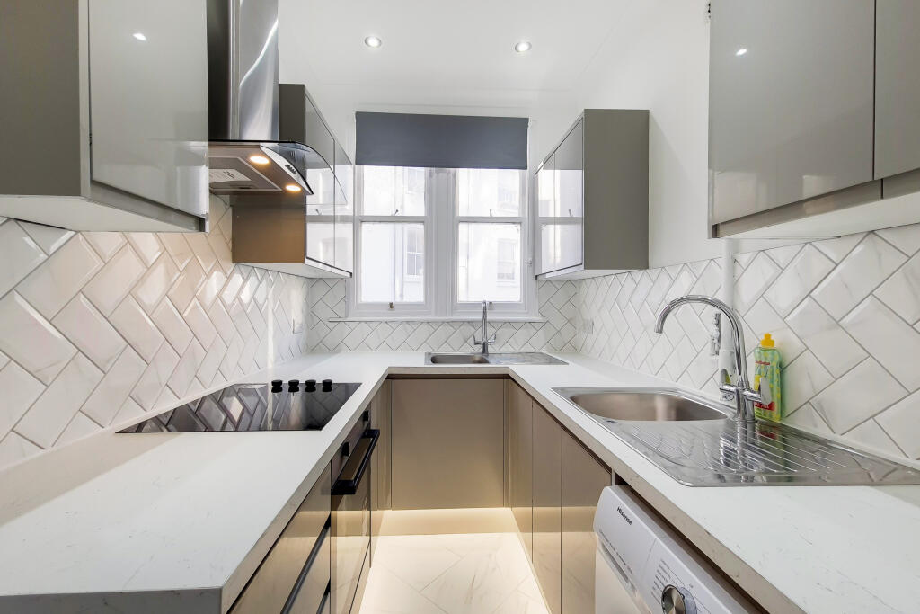 Apartment in London - More