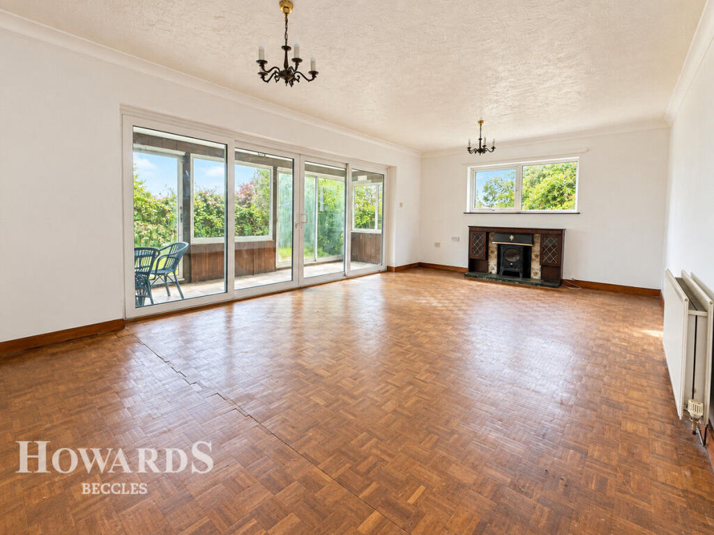 House in Ipswich - View 3