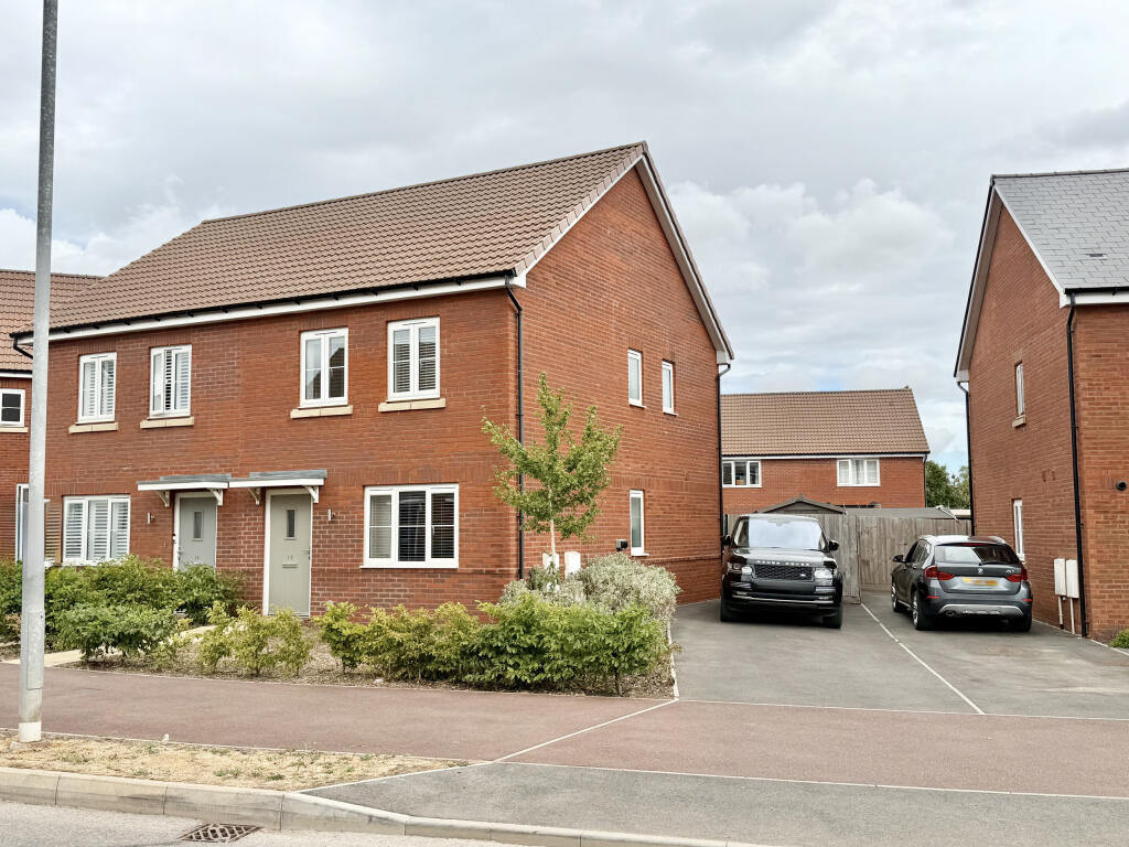 House in Taunton, Comeytrowe