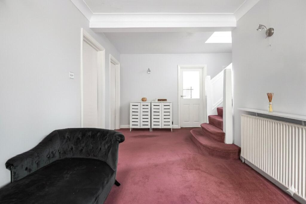 Lancaster Avenue, Hadley Wood, EN4 - View 4