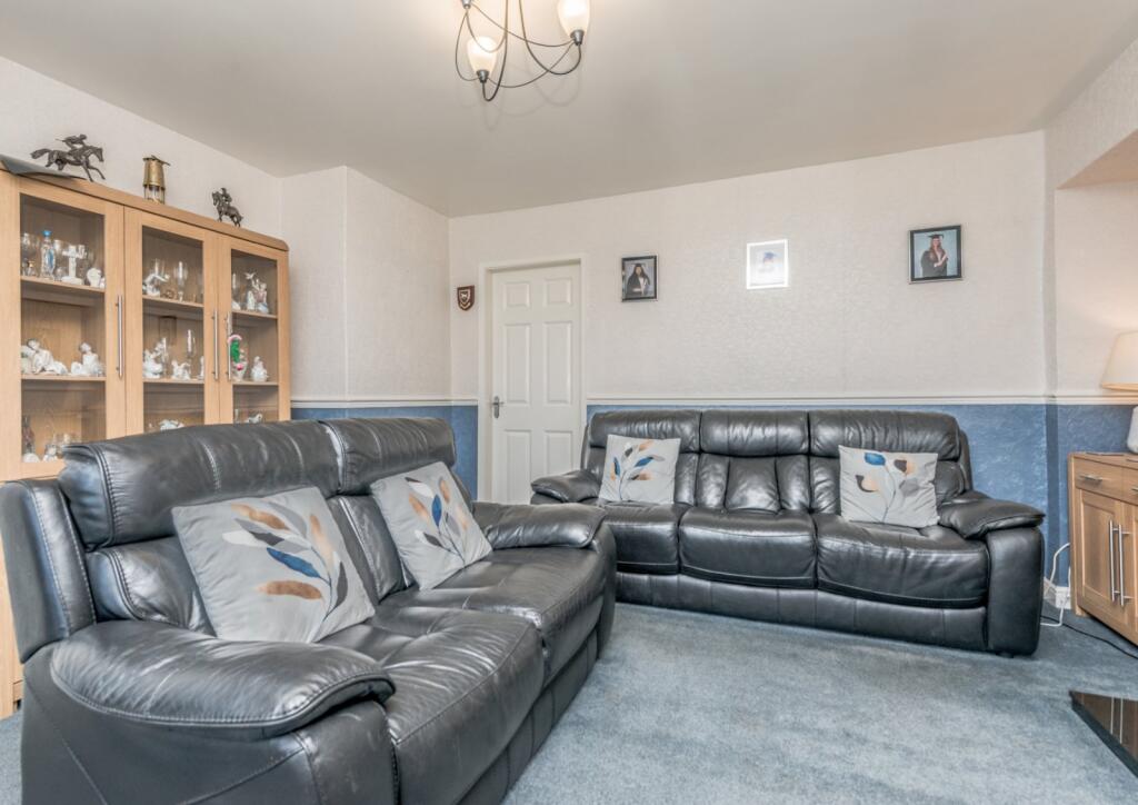 Kings Road, Wrose, Bradford, BD2 photo 3