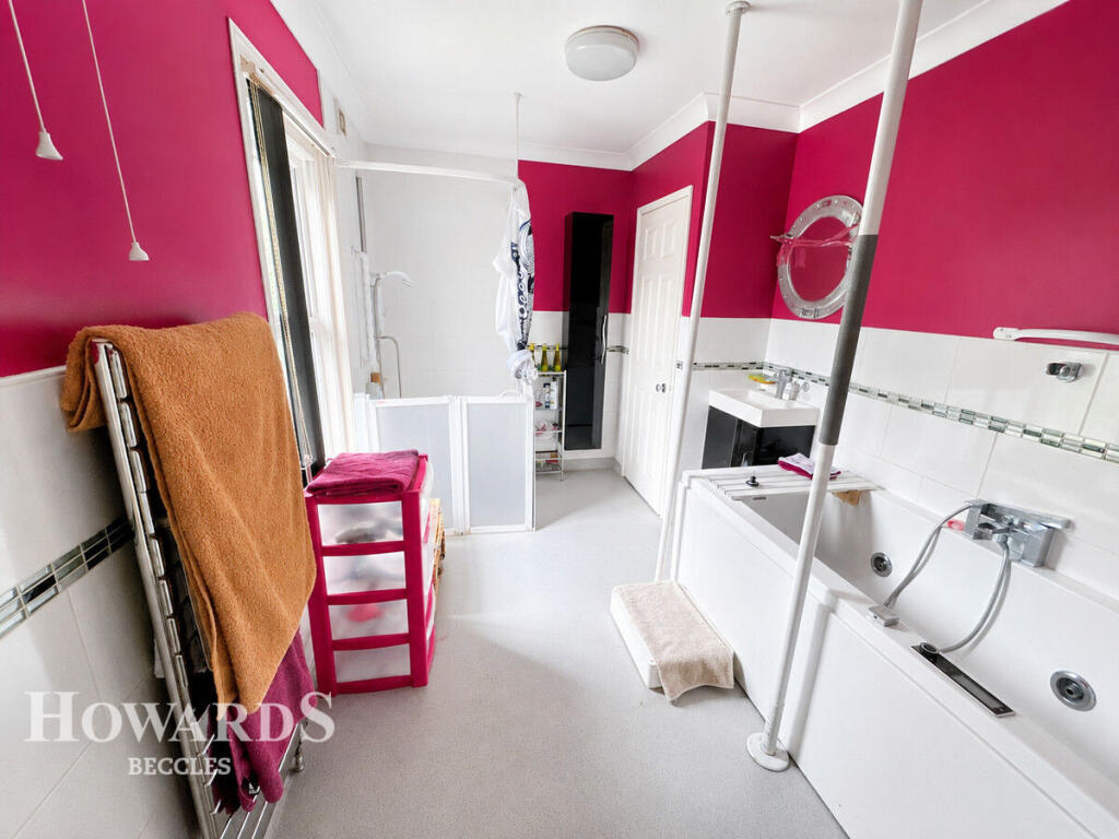 House in Beccles - More