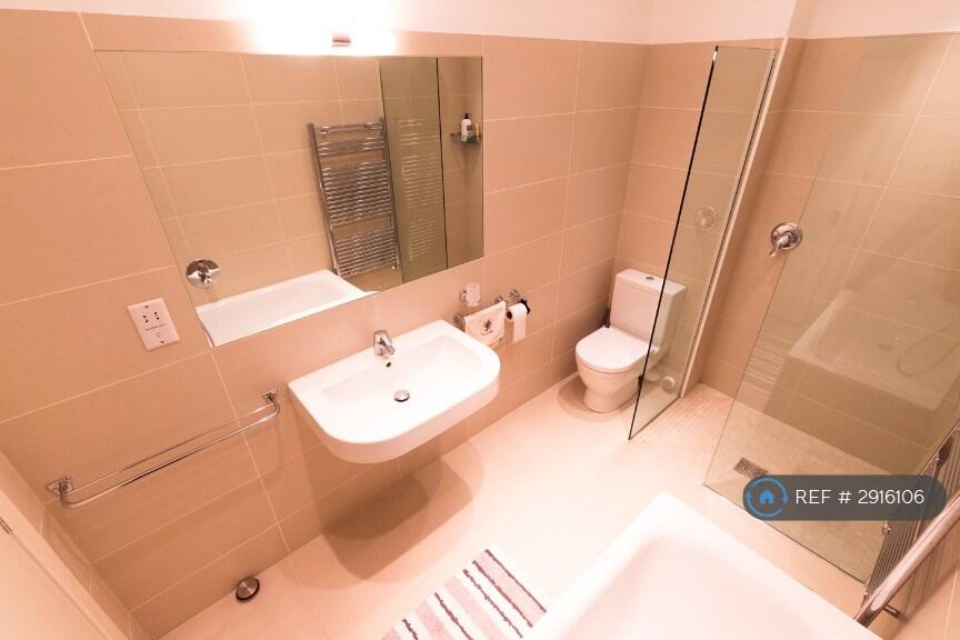 3 bedroom flat for rent