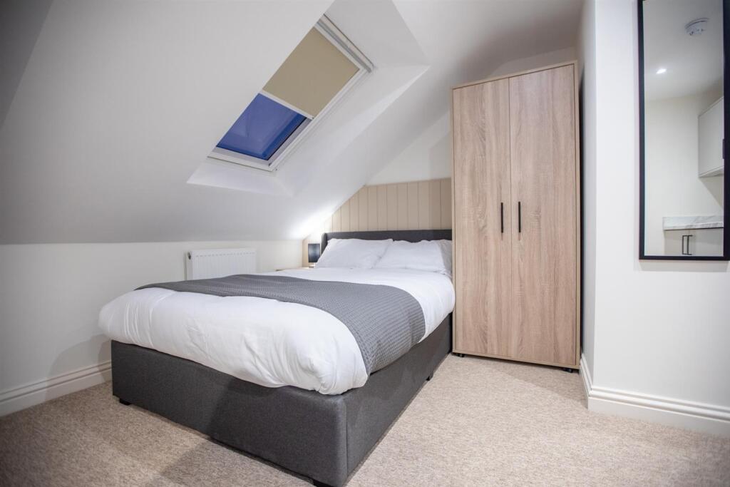 Main image of property: Harrow Road, Bristol
