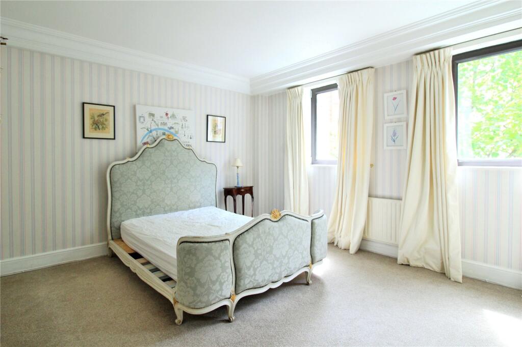 Apartment in London - View 5