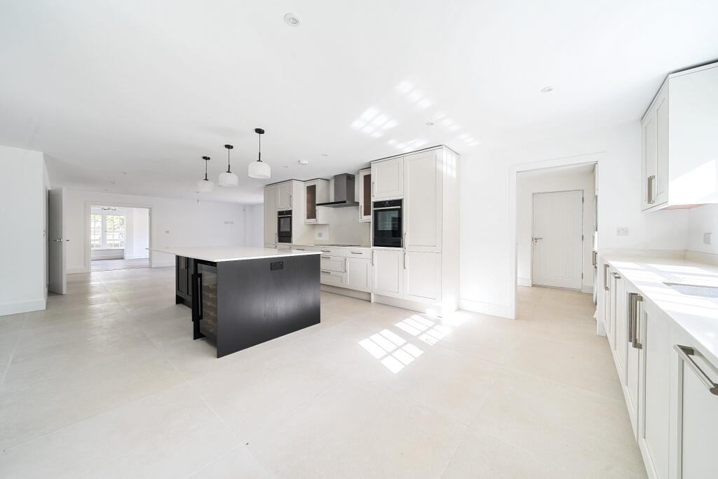 House in Guildford - View 5