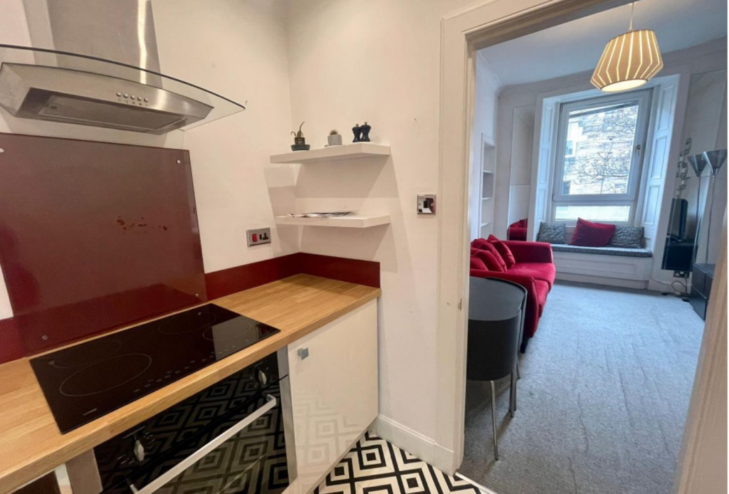 Apartment in Edinburgh, Hillside, Leith Central - View 5