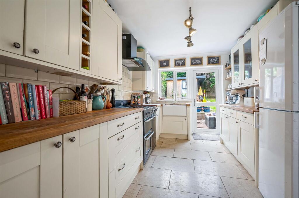 Brook End Close, Henley-In-Arden photo 4