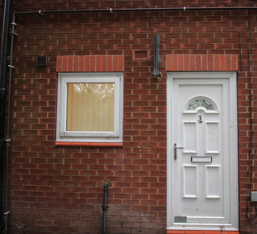 Studio flat on Park Mews, Park Drive, Whalley Range, Manchester. M16 0FD, £120,000