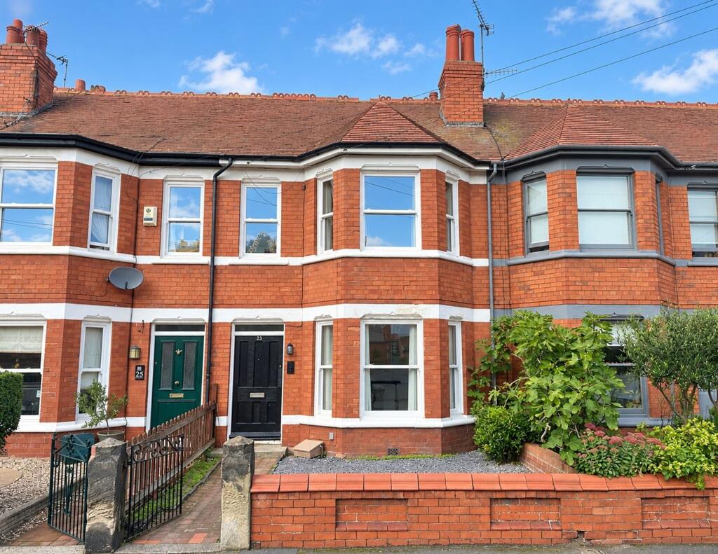 Main image of property: Groveside, West Kirby, CH48