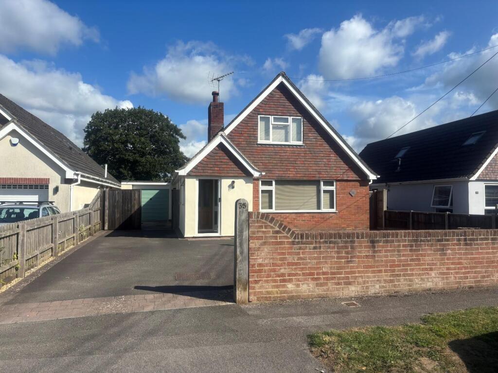 Main image of property: Avenue Road, Walkford, Christchurch