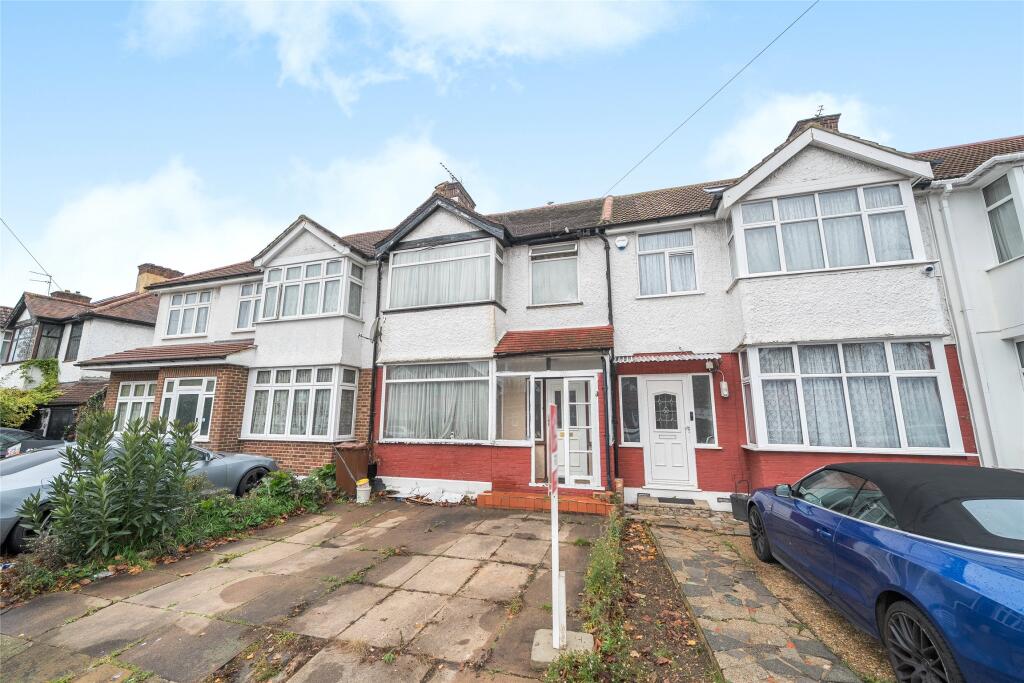Charlton Road, Harrow, Middx, HA3 photo 2