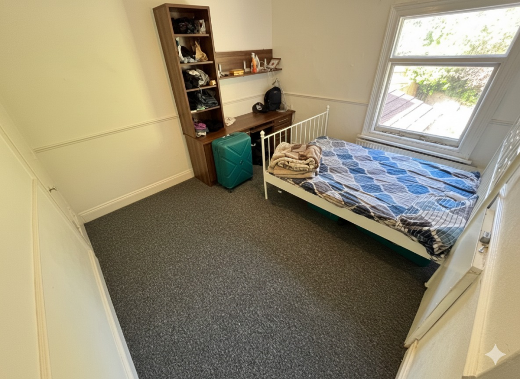 House in Luton - View 5