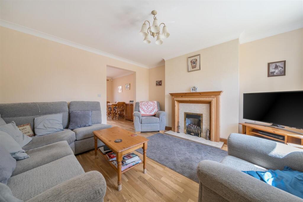 Donnett Close, Whittington, Oswestry. photo 4