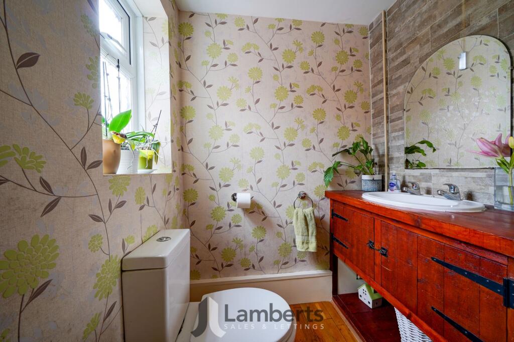 Additional image 8 of Hollowfields Close, Southcrest, B98