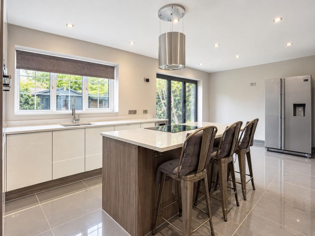 House in Blunsdon St Andrew, Greenmeadow, Haydon Wick - View 4