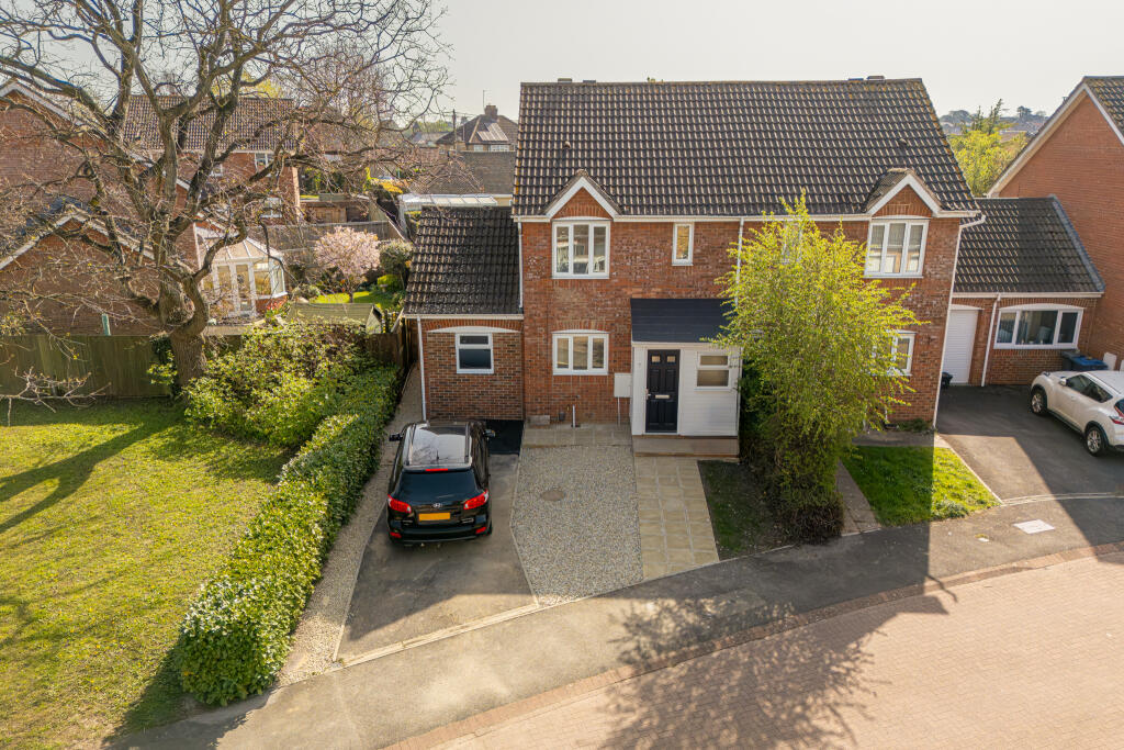 4-bed semi-detached on Foxglove Drive, Hilperton - No Chain, £315,000