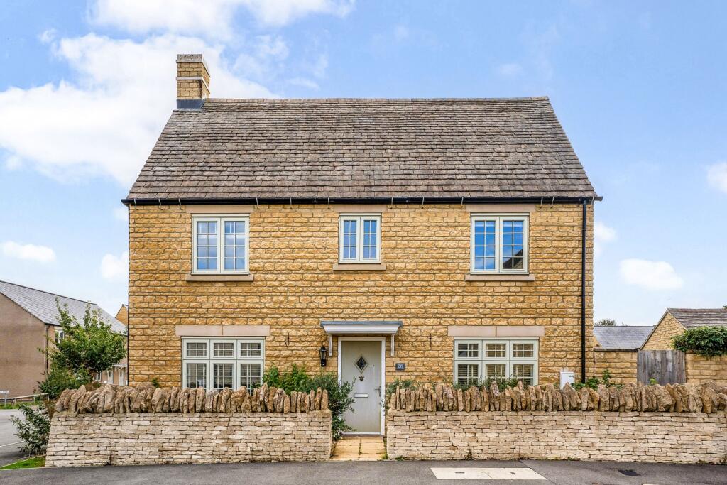 Main image of property: Windsor Road, Moreton-in-Marsh, Gloucestershire, GL56