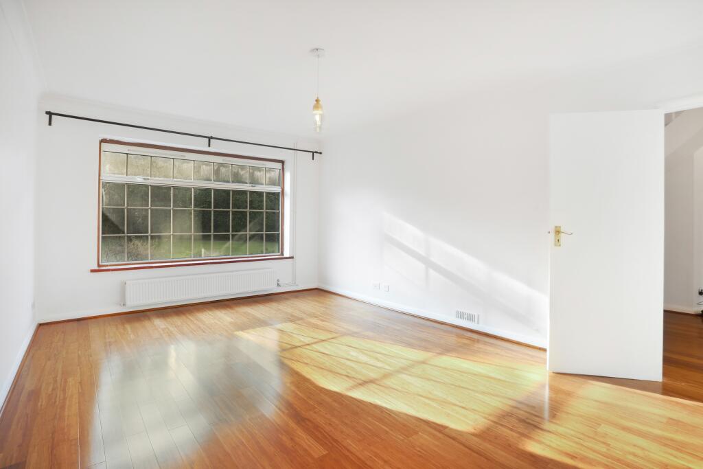 House in Guildford - View 4