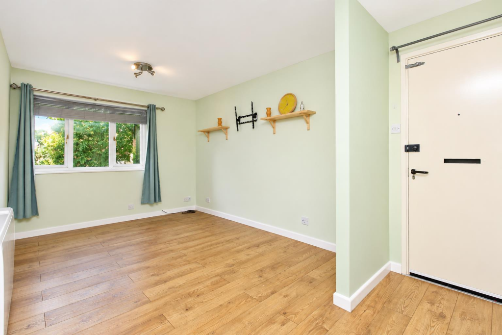 Apartment in Milton Keynes, Two Mile Ash, Abbey Hill - View 4