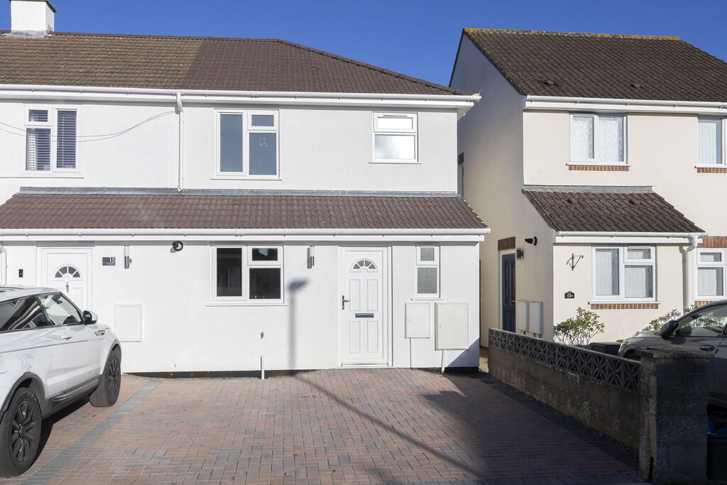 Main image of property: Sandyleaze, Gloucester GL2 0PY