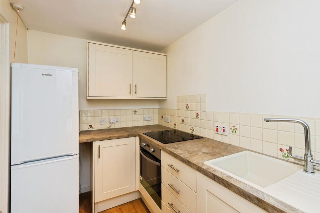 Apartment in Cheltenham, Moorend, Charlton Kings - View 5